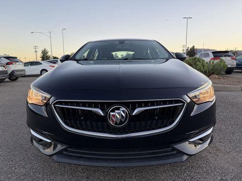 Used 2018 Buick Regal Preferred image 8