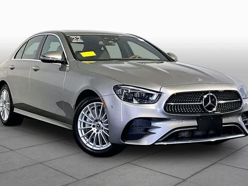 Used 2022 Mercedes-Benz E 450 4MATIC Sedan image 3