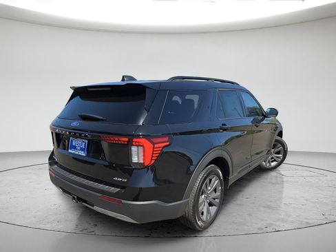 New 2026 Ford Explorer Active w/ Active Comfort Package AWD/4WD image 4