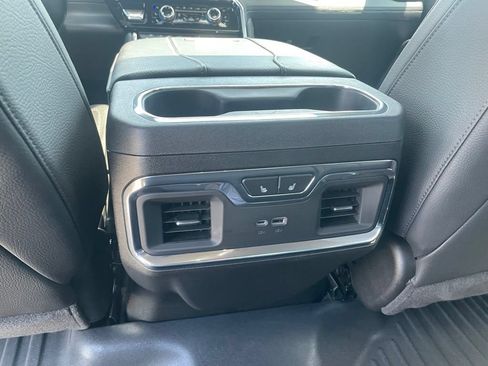 Used 2025 GMC Sierra 2500 Denali w/ Technology Package AWD/4WD image 25