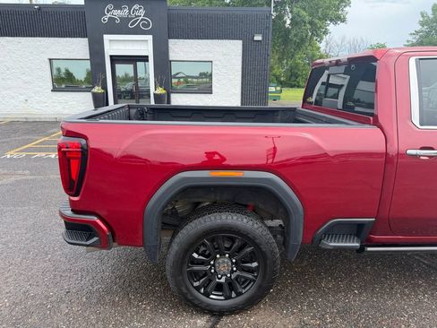 Used 2022 GMC Sierra 2500 Denali w/ Denali Ultimate Package AWD/4WD image 4