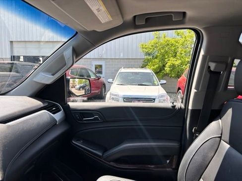 Used 2019 GMC Yukon SLT AWD/4WD image 16