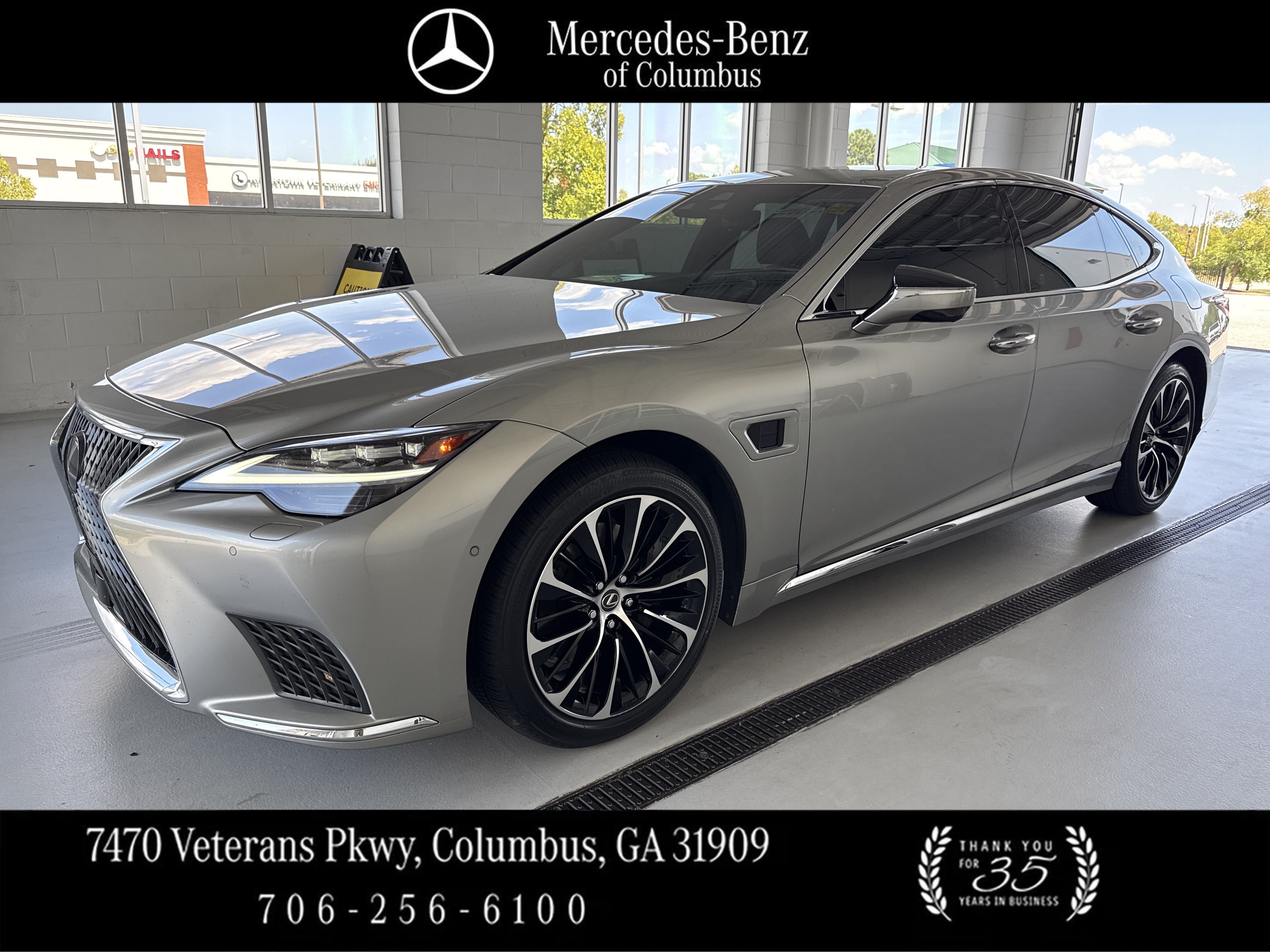 Used 2023 Lexus LS 500h AWD w/ Luxury Package image 1