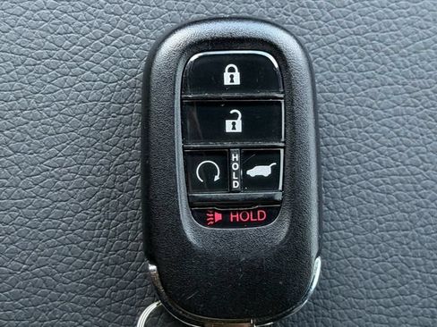 Used 2024 Honda Pilot TrailSport image 31