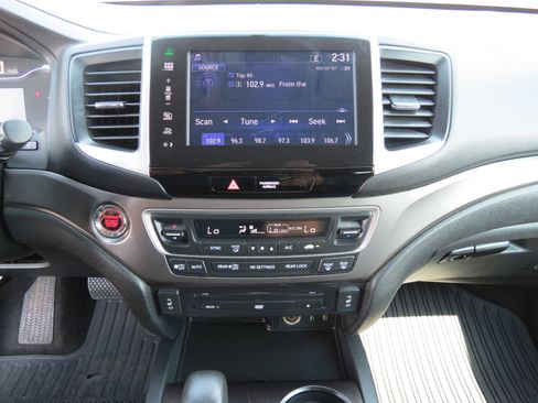 Used 2016 Honda Pilot EX-L image 19