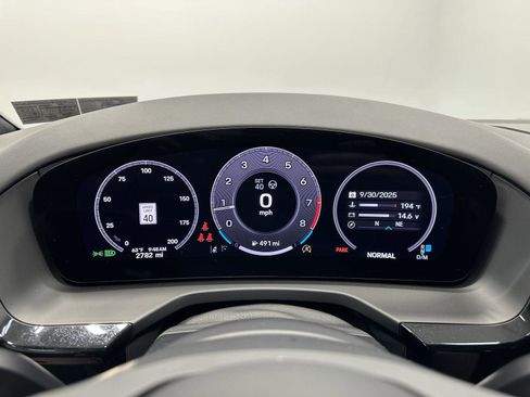 Certified 2025 Porsche Panamera 4 image 23