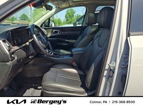 Certified 2023 Kia Sorento S w/ Panoramic Sunroof Package AWD/4WD image 17