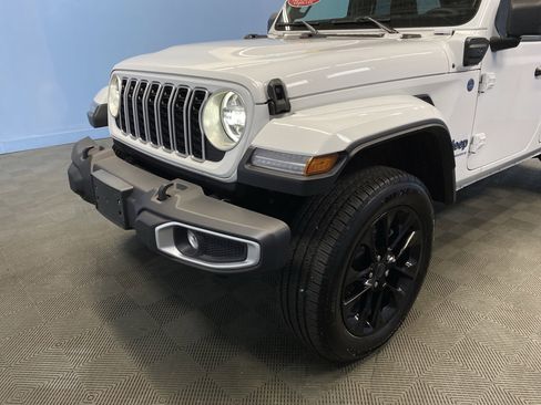 Certified 2025 Jeep Wrangler Sahara w/ Safety Group image 45