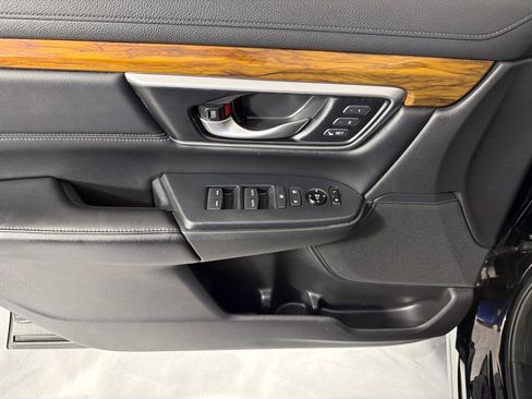 Used 2019 Honda CR-V Touring image 10