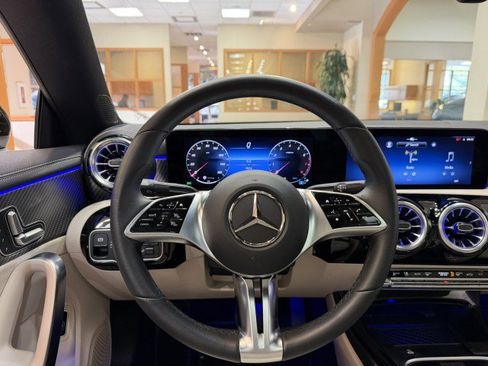 Certified 2025 Mercedes-Benz CLA 250 image 8