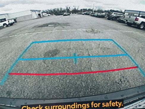 Certified 2023 Toyota Highlander XLE image 30