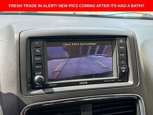 Used 2019 Dodge Grand Caravan SE w/ UConnect Hands-Free Group FWD image 14