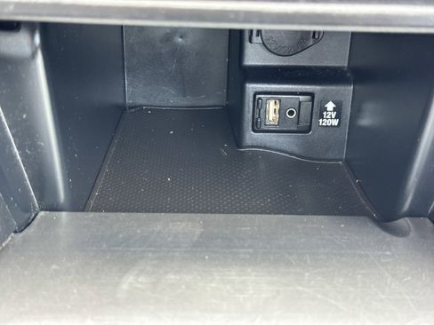 Used 2014 Toyota Camry SE FWD image 23