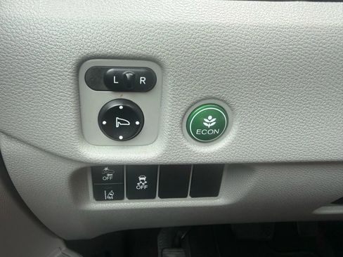 Used 2019 Honda Pilot LX image 25