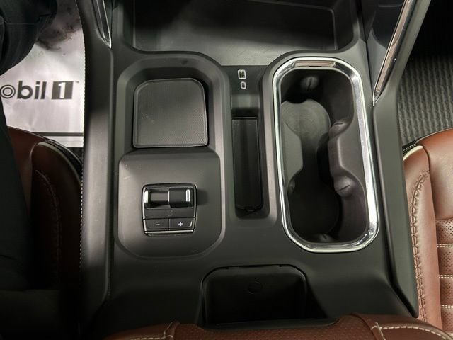 Used 2024 GMC Sierra 3500 Denali Ultimate AWD/4WD image 27