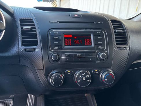 Used 2015 Kia Forte EX FWD image 36