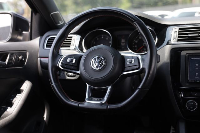 Used 2017 Volkswagen Jetta GLI FWD image 30