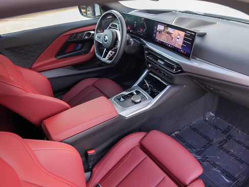 Used 2025 BMW 230i Coupe w/ M Sport Package RWD image 27