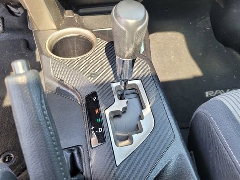 Used 2014 Toyota RAV4 XLE image 9