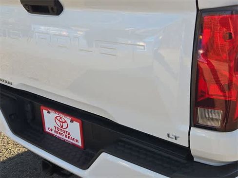 Used 2023 Chevrolet Colorado LT image 12