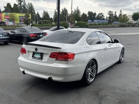 Used 2009 BMW 335i xDrive Coupe AWD/4WD image 5