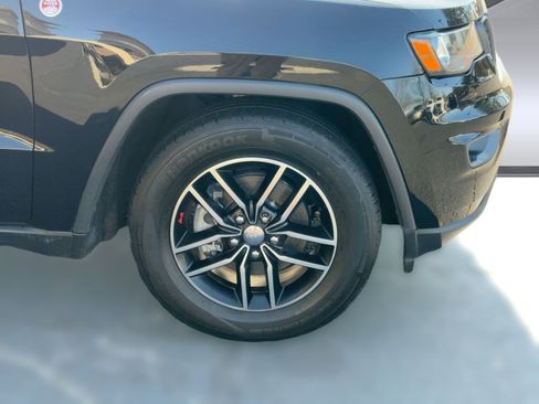 Used 2018 Jeep Grand Cherokee Trailhawk image 12