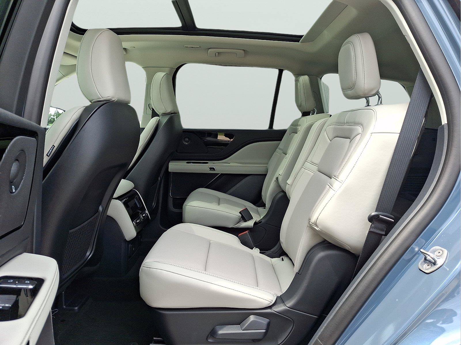 New 2026 Lincoln Aviator Reserve AWD/4WD image 6