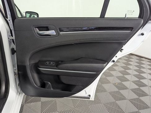 Used 2023 Chrysler 300 Touring image 29