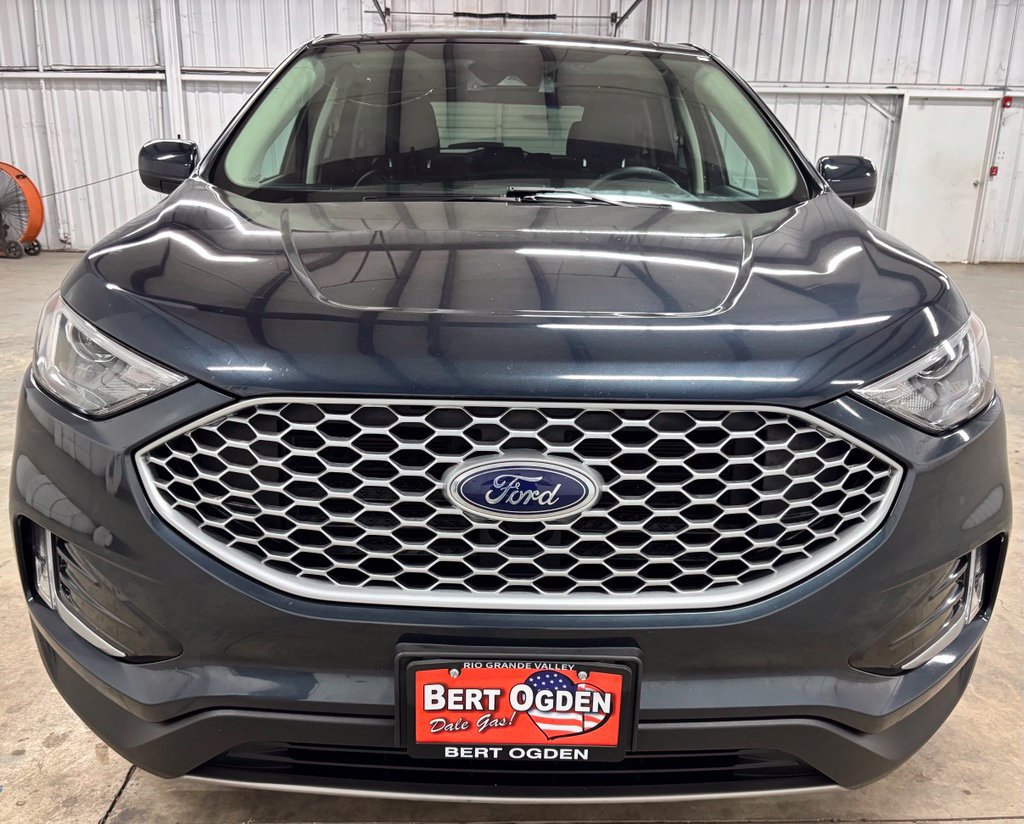 Used 2024 Ford Edge SEL w/ Convenience Package AWD/4WD image 2