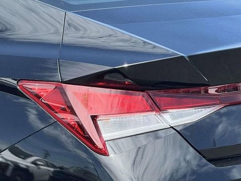 Certified 2024 Hyundai Elantra SEL FWD image 9