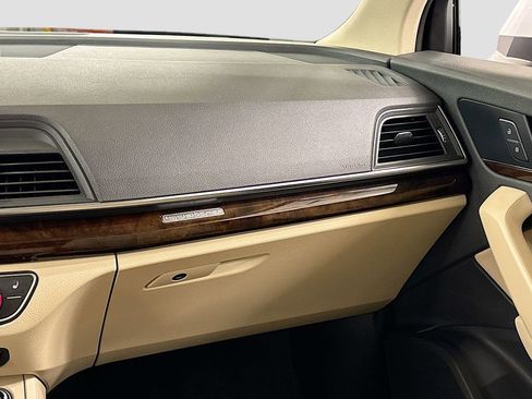 Used 2019 Audi Q5 2.0T Premium w/ Convenience Package image 20