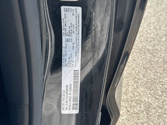 Used 2025 Chrysler Pacifica Limited FWD image 34