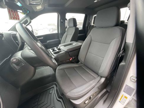 Used 2024 Chevrolet Silverado 2500 Custom w/ Custom Value Package image 17