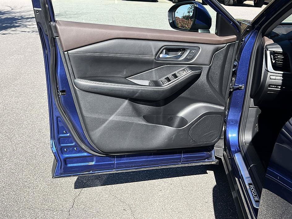 Certified 2023 Nissan Rogue SL w/ SL Premium Package FWD image 20