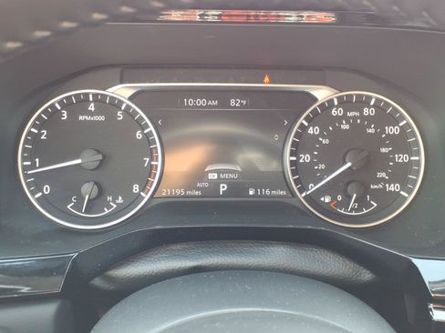 Used 2025 Nissan Pathfinder SV AWD/4WD image 22