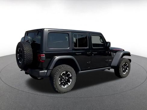 Used 2025 Jeep Wrangler Unlimited Rubicon AWD/4WD image 14