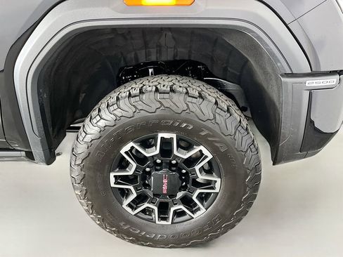 Used 2024 GMC Sierra 2500 AT4X AWD/4WD image 41