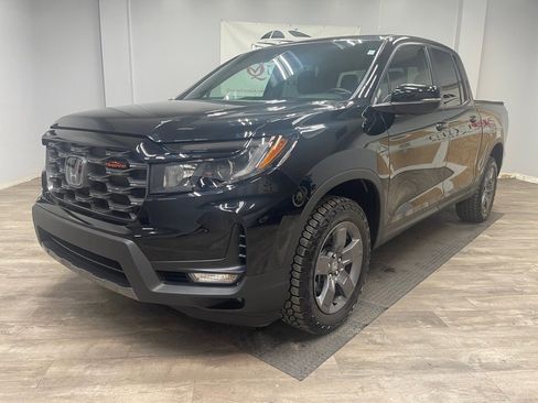 Used 2025 Honda Ridgeline TrailSport image 1
