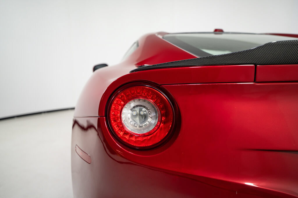 Used 2015 Ferrari F12 Berlinetta RWD image 38