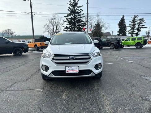 Used 2018 Ford Escape SE image 4