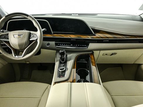 New 2024 Cadillac Escalade Sport Platinum w/ LPO, ONYX Package image 18