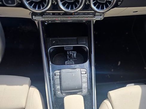 Used 2023 Mercedes-Benz GLA 250 4MATIC image 14