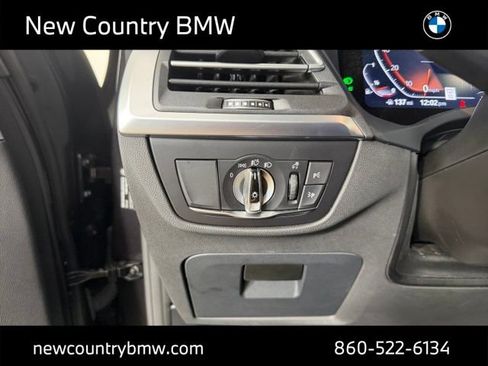 Used 2025 BMW X4 xDrive30i AWD/4WD image 11