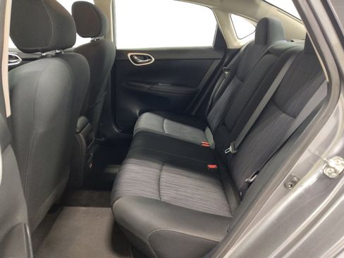 Used 2019 Nissan Sentra SV FWD image 18