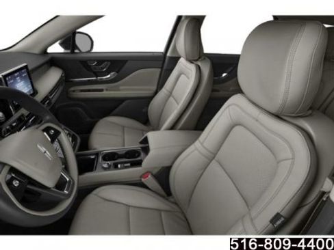 Used 2022 Lincoln Corsair AWD w/ Equipment Group 101A image 10