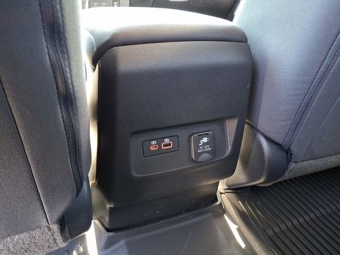 Certified 2024 Nissan Frontier SV w/ SV Convenience Package AWD/4WD image 12