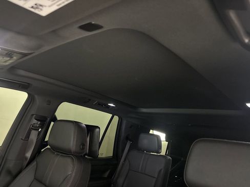 Used 2024 Chevrolet Tahoe RST w/ Luxury Package AWD/4WD image 10