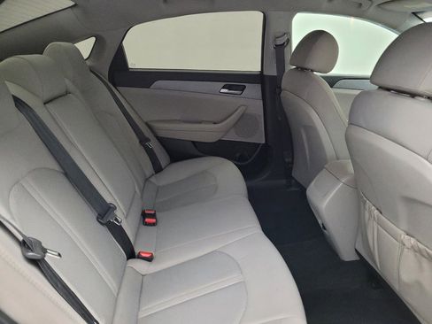 Used 2019 Hyundai Sonata SE FWD image 19