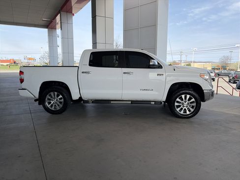Used 2015 Toyota Tundra Limited w/ Limited Premium Package image 4