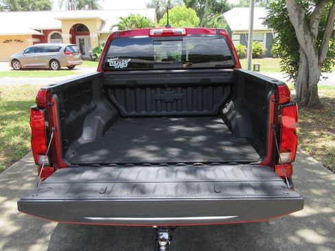 Used 2025 Chevrolet Colorado LT w/ LT Convenience Package RWD image 17